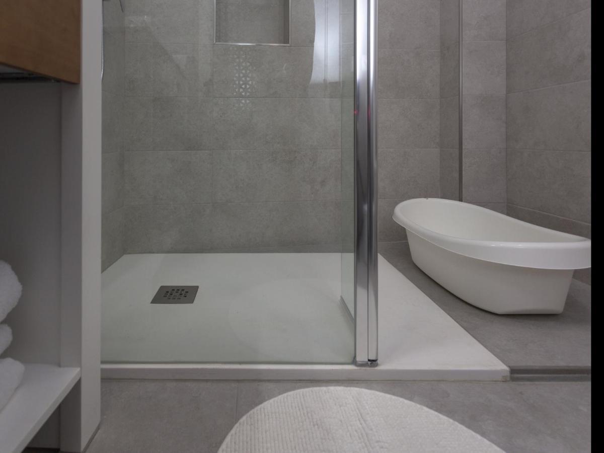 Rd Aparcamiento Incluido Triana Luminoso Comodo Apartamento 2Bd 2Bth Seville Exterior photo